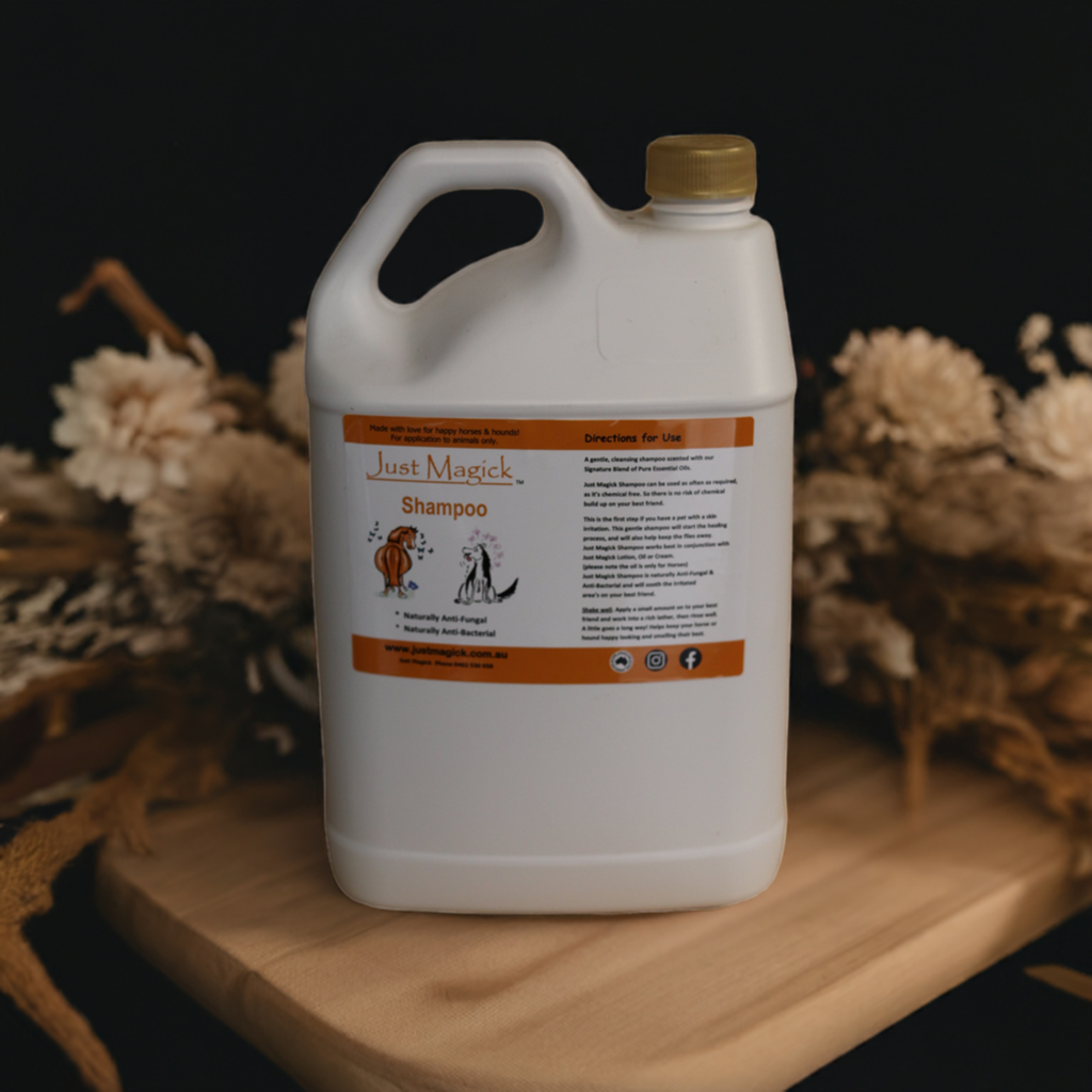 **JUST MAGICK SHAMPOO FOR HORSES AND DOGS 5LTR